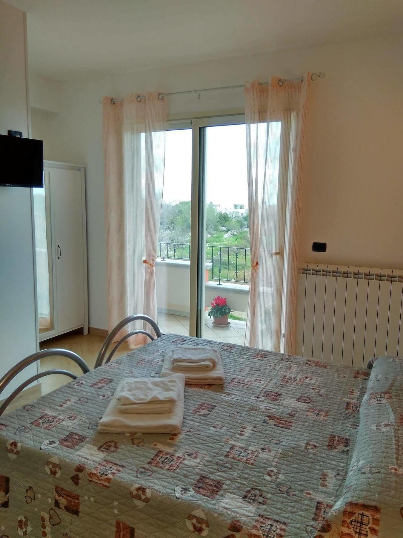 B&B Il Papavero Rosso Корильяно-д'Отранто Экстерьер фото